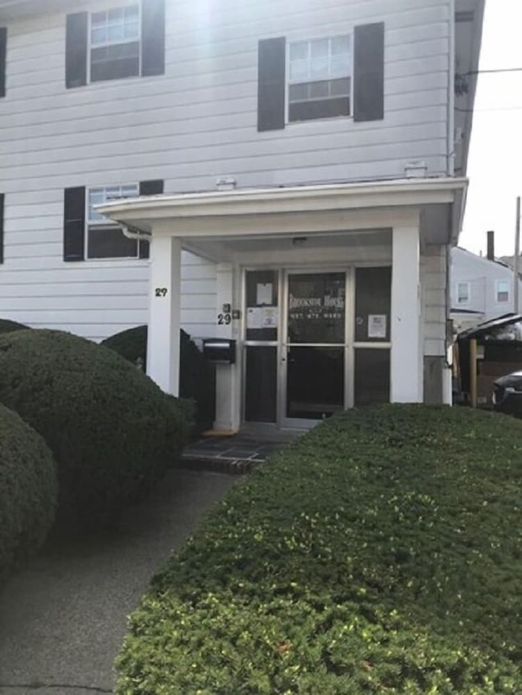 Brookside House - thumb 0