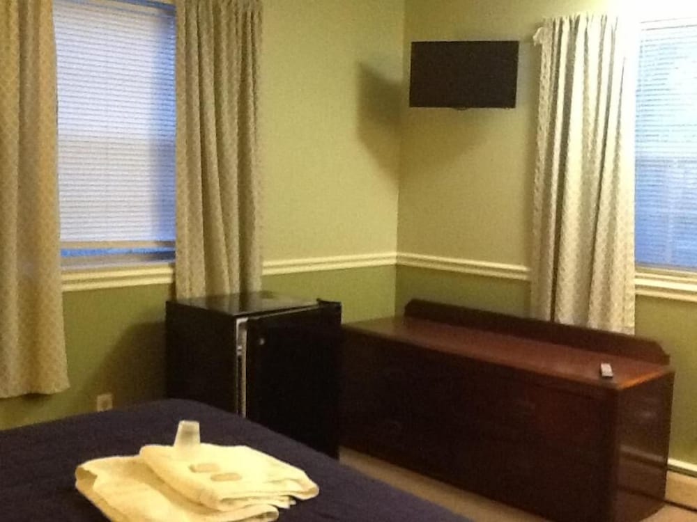 Brookside House - thumb 2