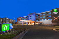 Holiday Inn Express  Suites Lenexa - Overland Park Area an IHG Hotel