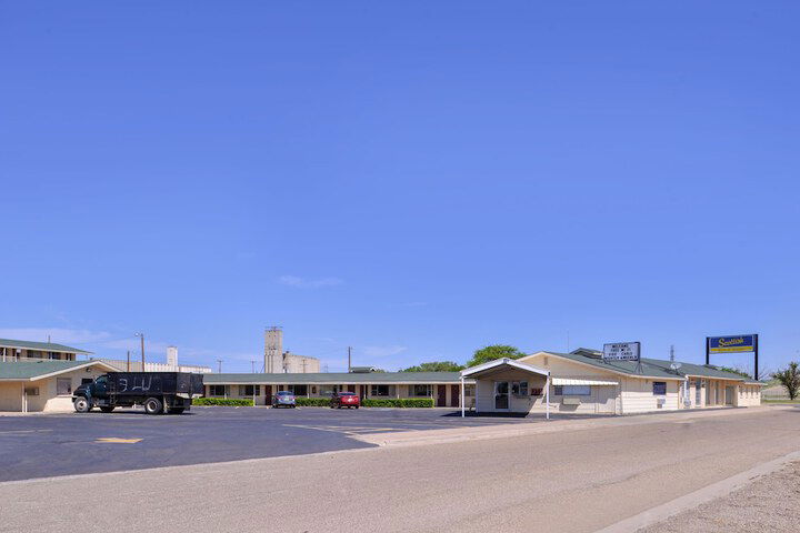 Scottish Inns & Suites - thumb 3