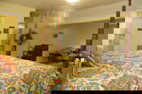 The Oaks Bed and Breakfast