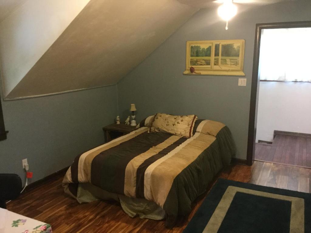 Happy Camp Cabins - thumb 4