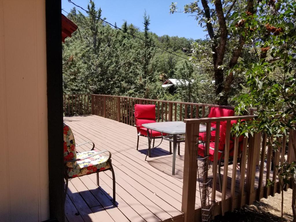 Time Traveler Retreat - thumb 2