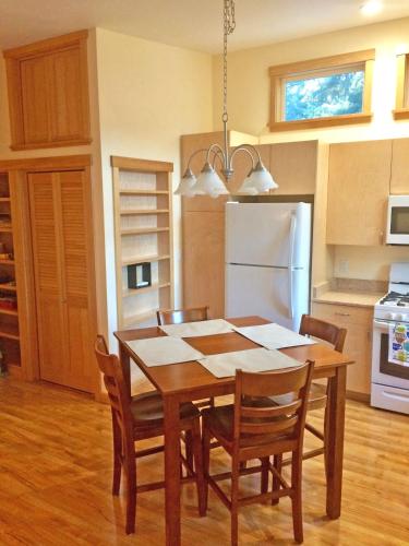 The Bungalow - thumb 3