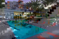 Studio City Universal Apartments