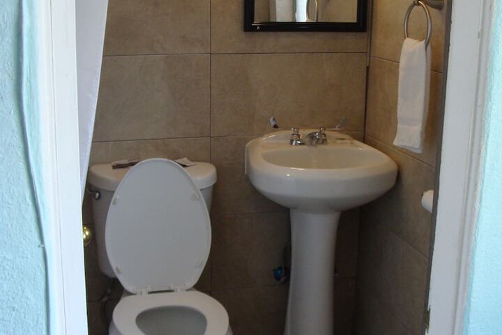 El Rancho Motel - thumb 3