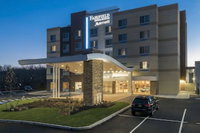 Fairfield Inn  Suites Boston Marlborough/Apex Center