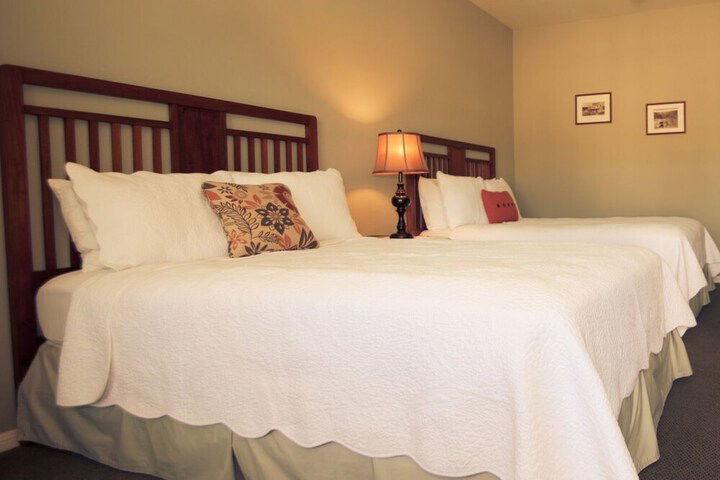 Julian Lodge - thumb 2