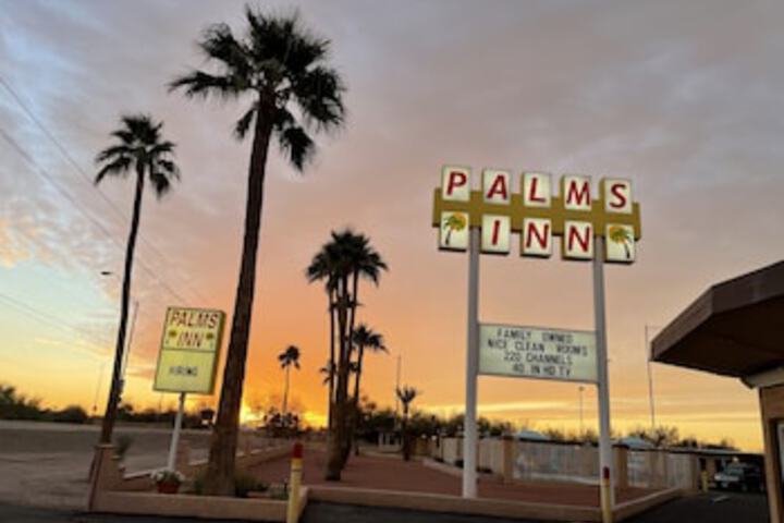 Palms Inn - thumb 0