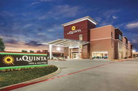 La Quinta Inn  Suites by Wyndham Dallas Northeast-Arboretum