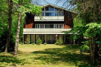 Chalet on Berry Pocono Lake