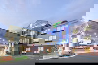 Holiday Inn Express Hotel  Suites Tappahannock an IHG Hotel