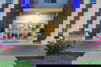 Holiday Inn Express Petersburg an IHG Hotel