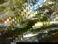 Woodland Hills II Calabasas Inn Oneness BB