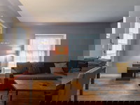 Beautiful Royal Oak Townhouse