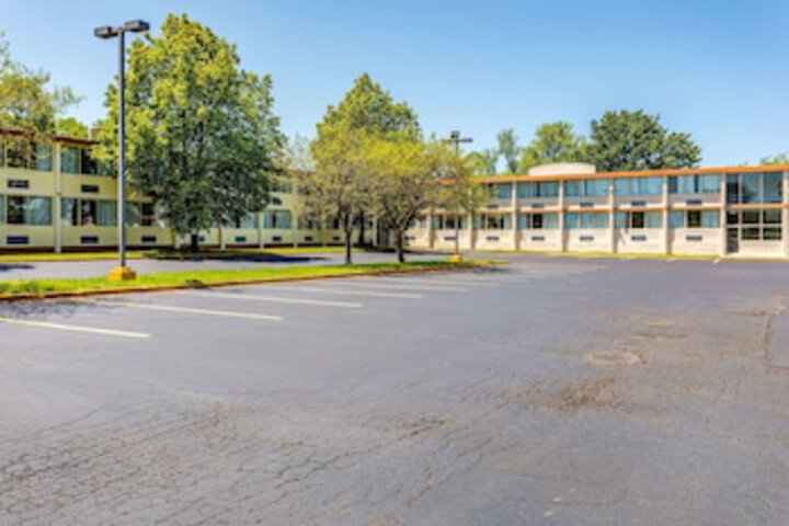 Suburban Extended Stay Hotel - thumb 0