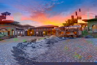 Palisades Estate 5 BR by Casago