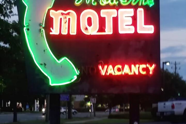 Villa Moderne Motel - thumb 2