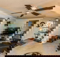 210 Miramar - Accommodation Michigan