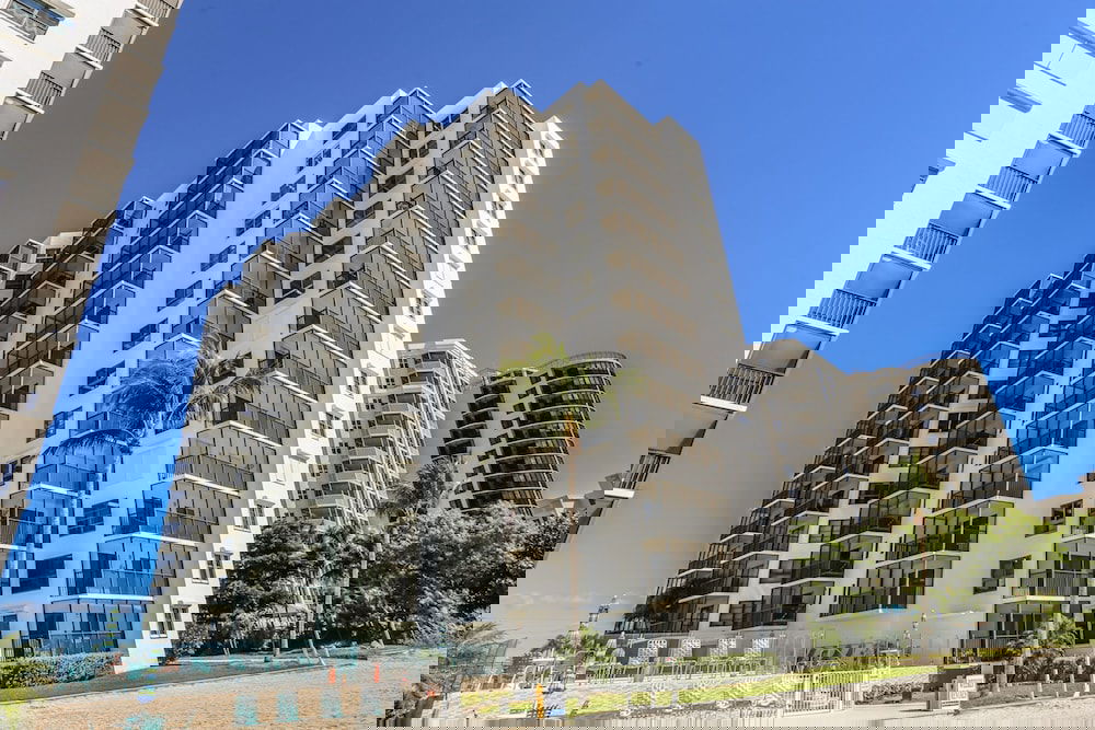 Island Winds 702 - thumb 0