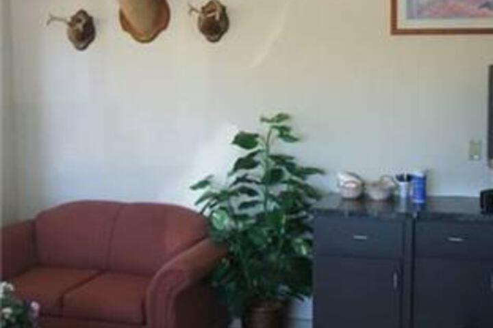 Scottish Inn & Suites Stafford - thumb 2