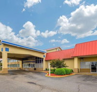 Econo Lodge Inn  Suites Triadelphia - Wheeling - Accommodation Michigan