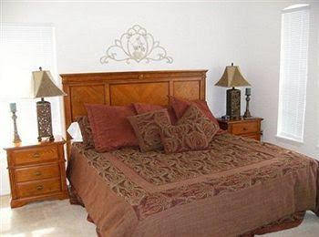 Legacy Vacation Homes ChampionsGate Area - thumb 1