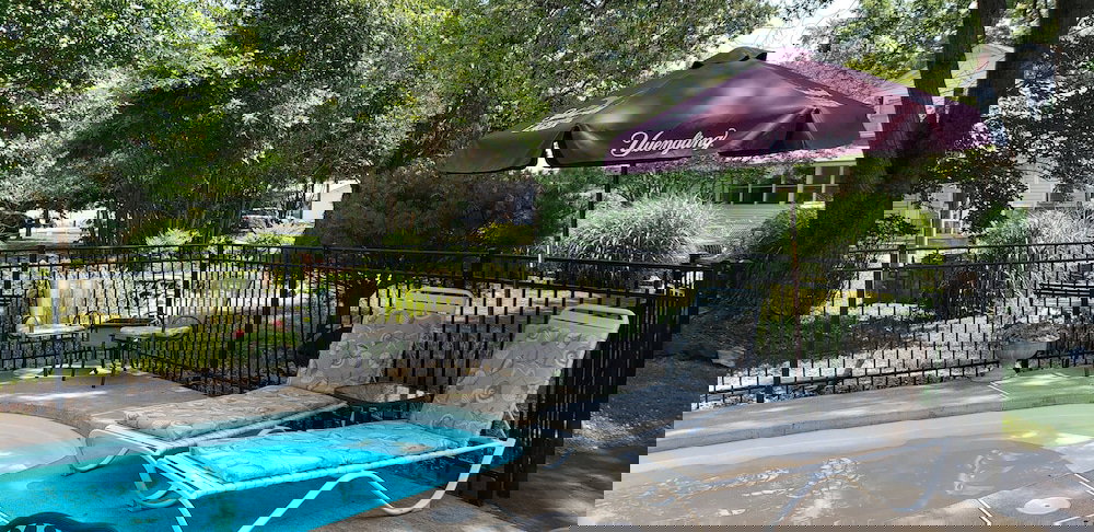 Colonial Beach Plaza Bed & Breakfast - thumb 0