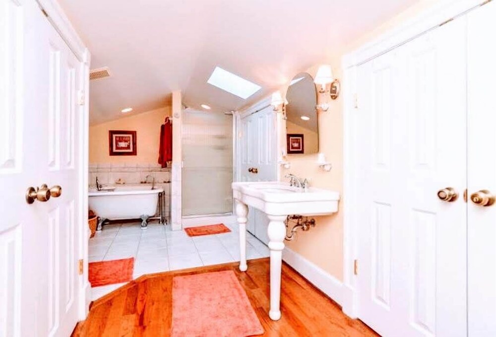 Colonial Beach Plaza Bed & Breakfast - thumb 4