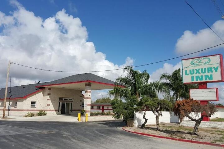 Luxury Inn & RV Park - thumb 2