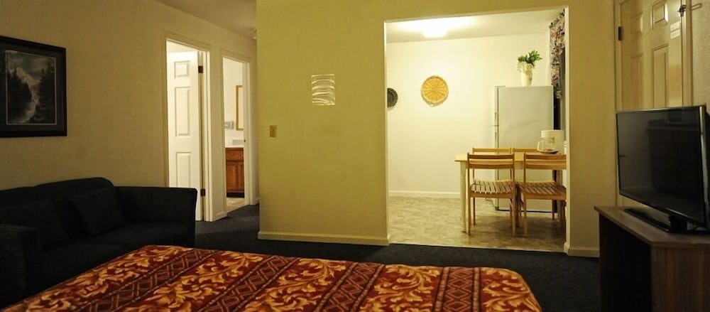 Burney Motel - thumb 1