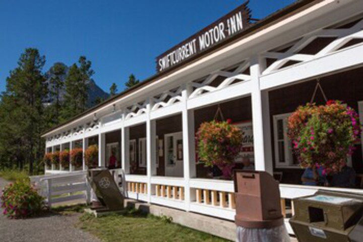 Swiftcurrent Motor Inn And Cabins - Inside The Park - thumb 0