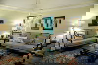 Black Bear Lodge of Sapphire