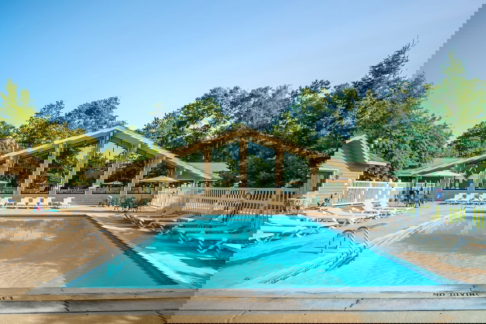 Kavanaugh's Sylvan Lake Resort - thumb 5