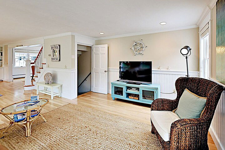 74 Harbor Road House By RedAwning - thumb 4