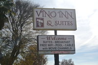 Vino Inn  Suites
