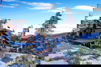 Bronson by AvantStay  Sleeps 17 On the Slopes Squaw Valley w/Hot TubFire Pit