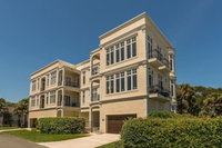 236 Myrtle Street by Hodnett Cooper