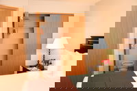 Autumn Leaf Furnished Apartments