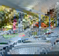 Thorp House Inn  Cottages - Accommodation Michigan