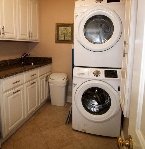 368 Wahoo Four Bedroom House - thumb 1