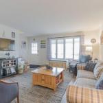 The Lucky 7 Beach HouseWater view4 bedroom