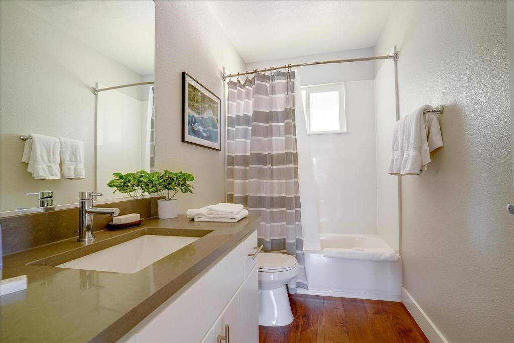 Urban Flat Apartments At Foster City - thumb 3