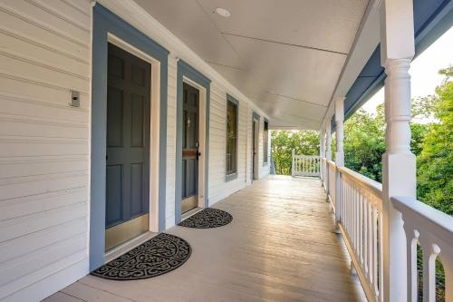 McKenize Guest House: Marble Falls Suite 1 BD 1BA - thumb 2