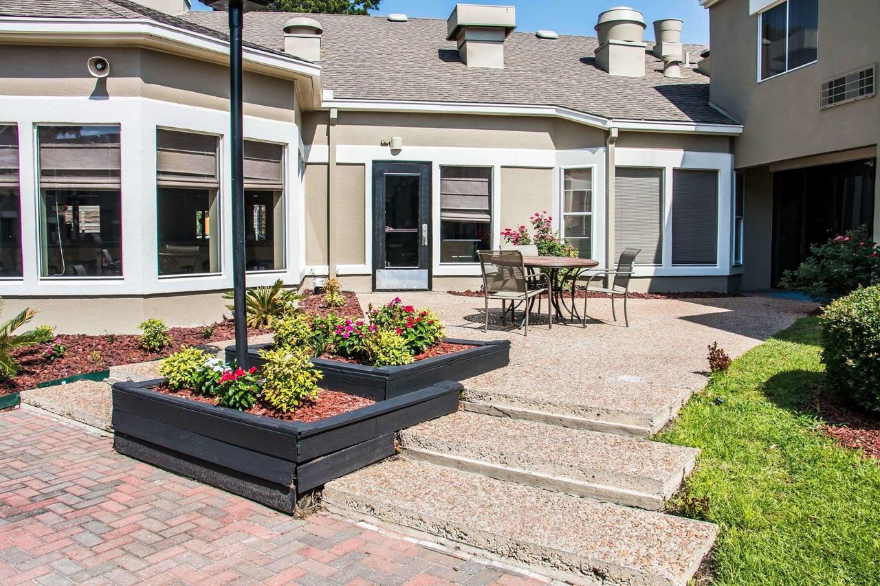 Clarion Inn & Suites Savannah Midtown - thumb 3