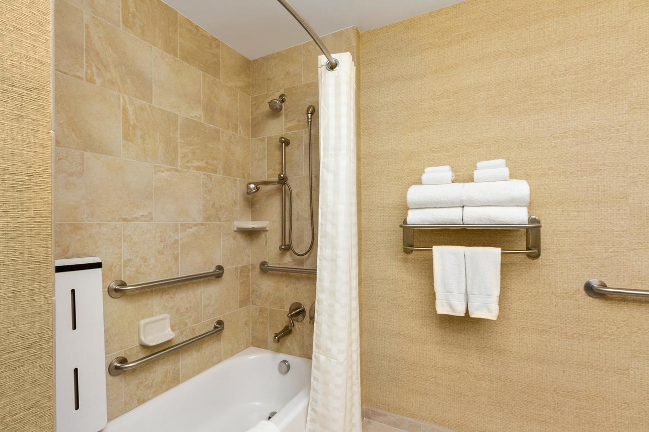 Embassy Suites Savannah Historic District - thumb 7