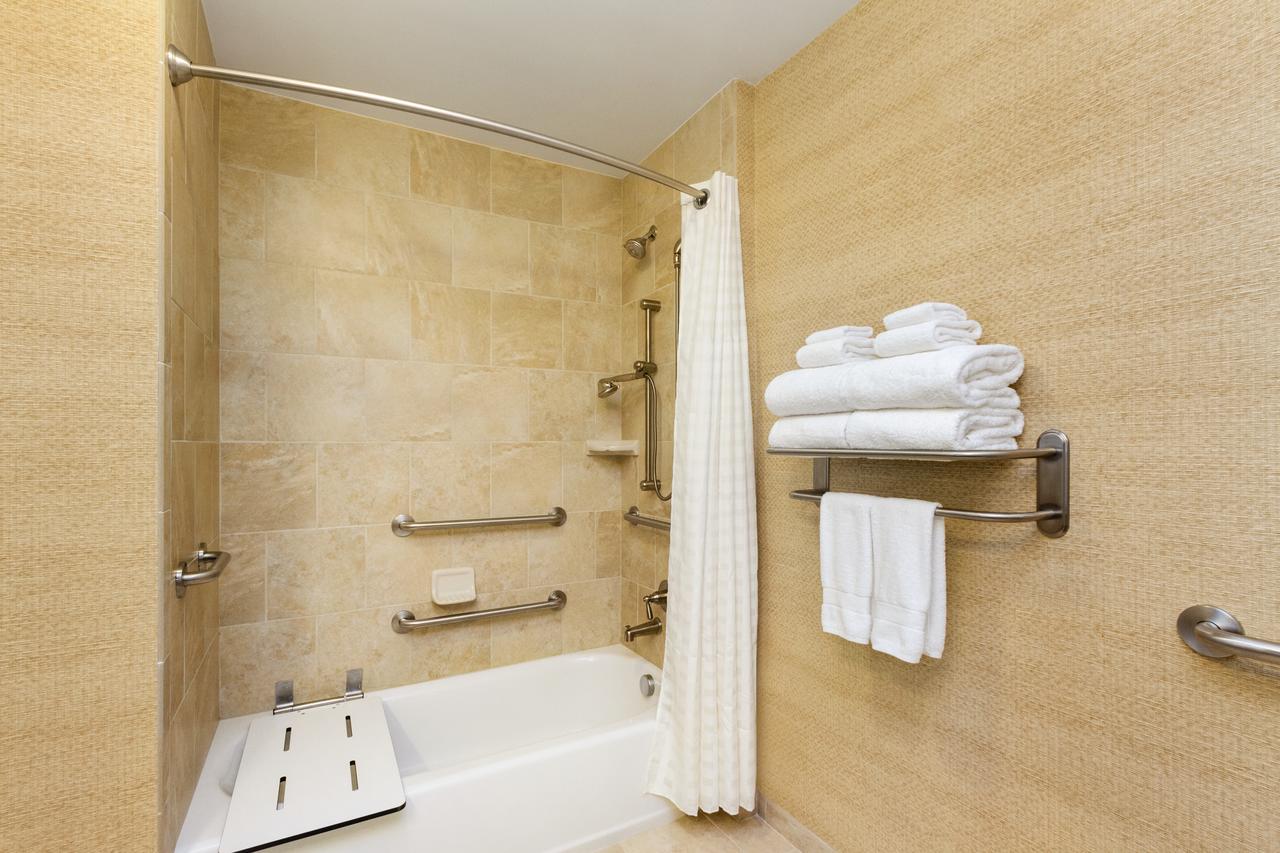 Embassy Suites Savannah Historic District - thumb 8