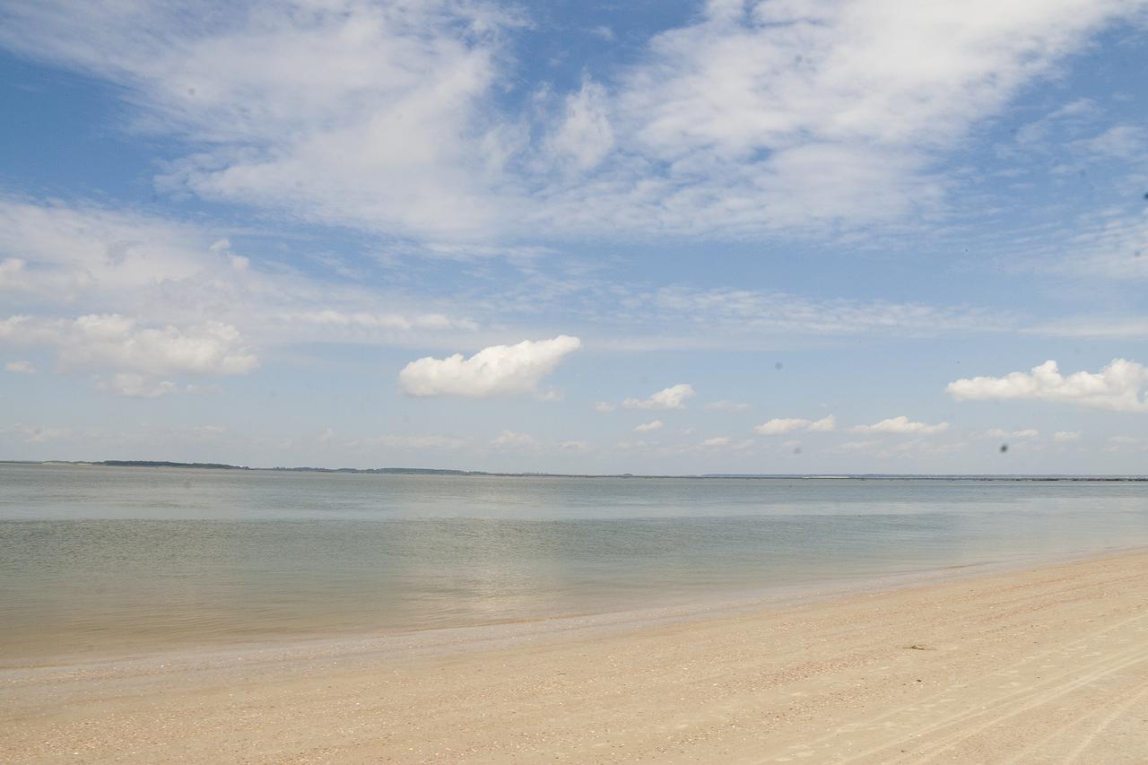 DeSoto Beach Gardens - thumb 14