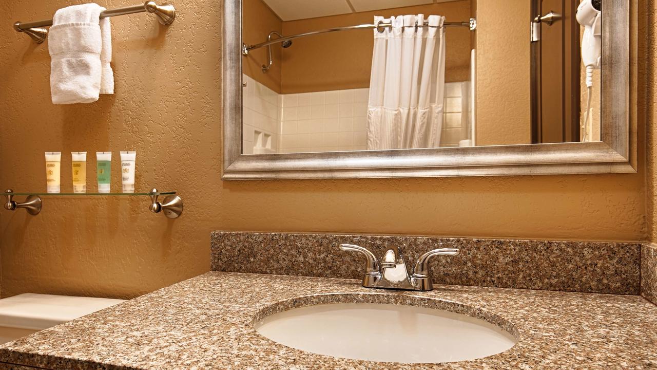 Best Western Plus Antioch Hotel & Suites - thumb 6