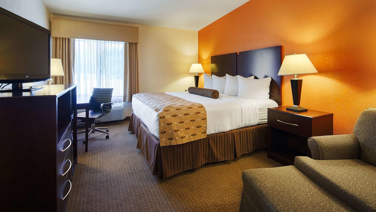 Best Western Plus Antioch Hotel & Suites - thumb 21